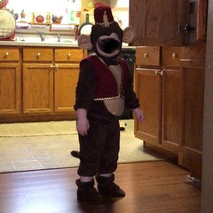 2 monkey costumes $22 each or 40$ for both